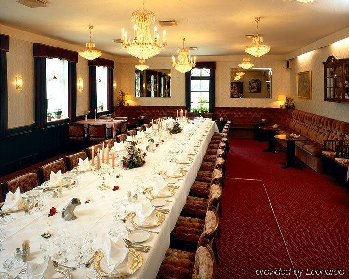Hotel Naesbylund Kro โอเดนเซ ร้านอาหาร รูปภาพ